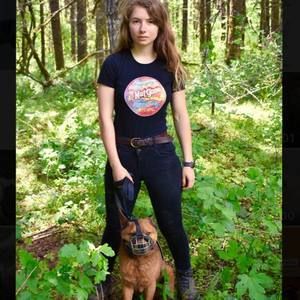 Meet your Posher, Alysa